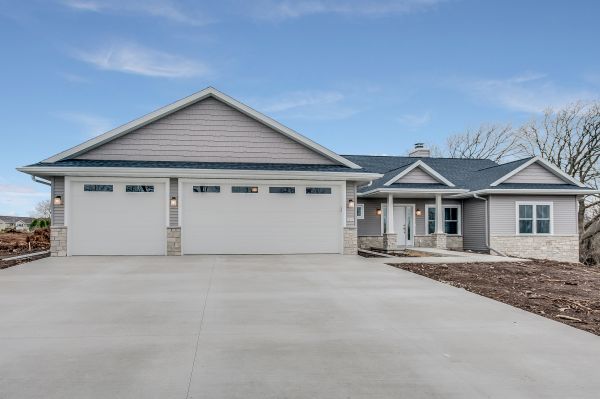 Cement Driveway Replacement in Aurora