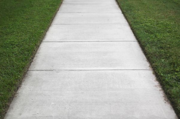 Cost of Concrete Walkway Replacement in Aurora