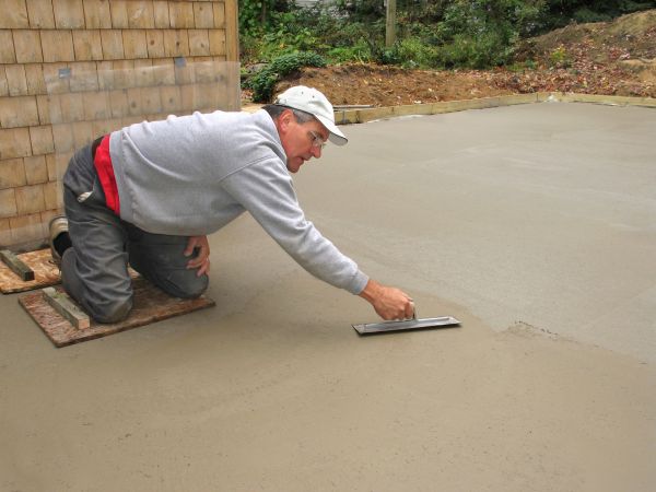 Flat Concrete Installation in Aurora